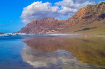 Lanzarote, una isla única ¡Descúbrela! Lanzarote, una isla única ¡Descúbrela!